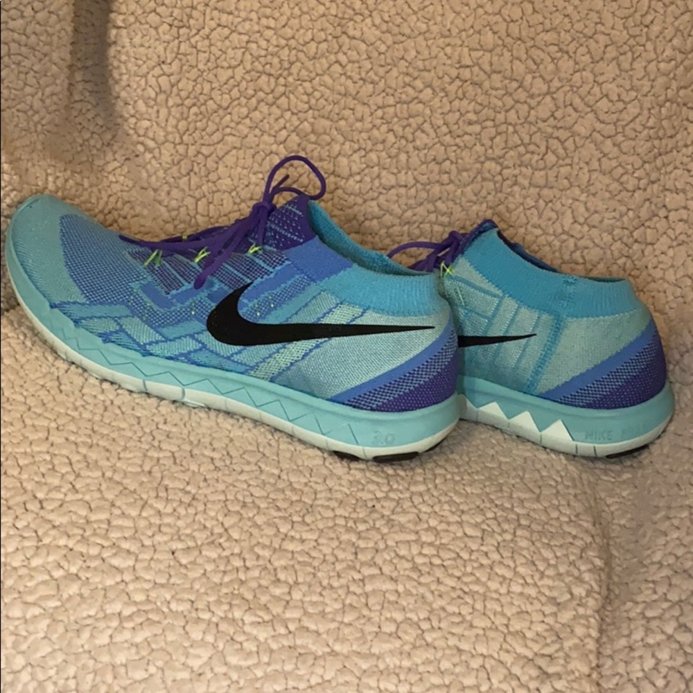 Women’s Nike fly knit 3.0
